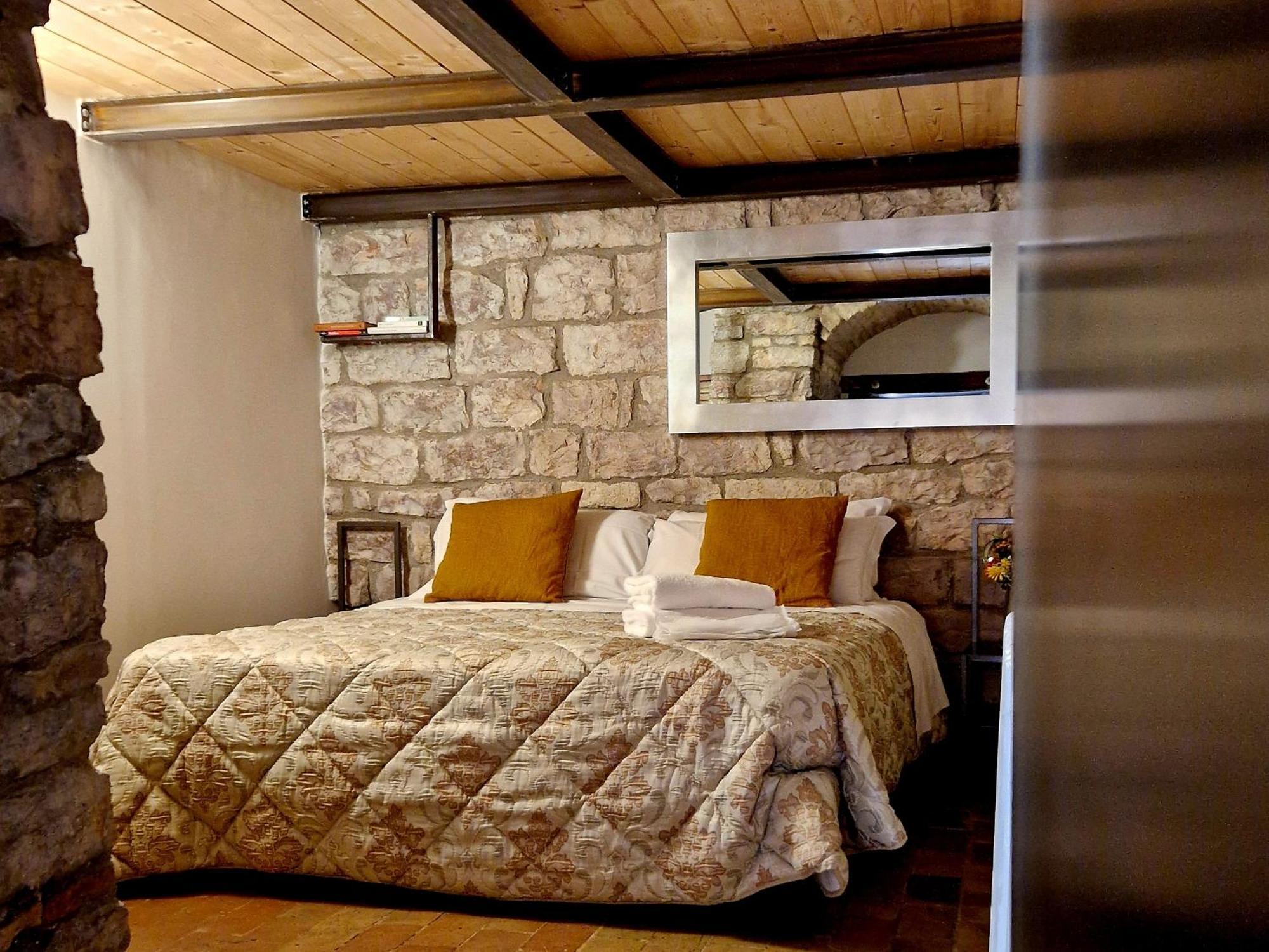 Brizi 5 Apartment Assisi Exterior photo